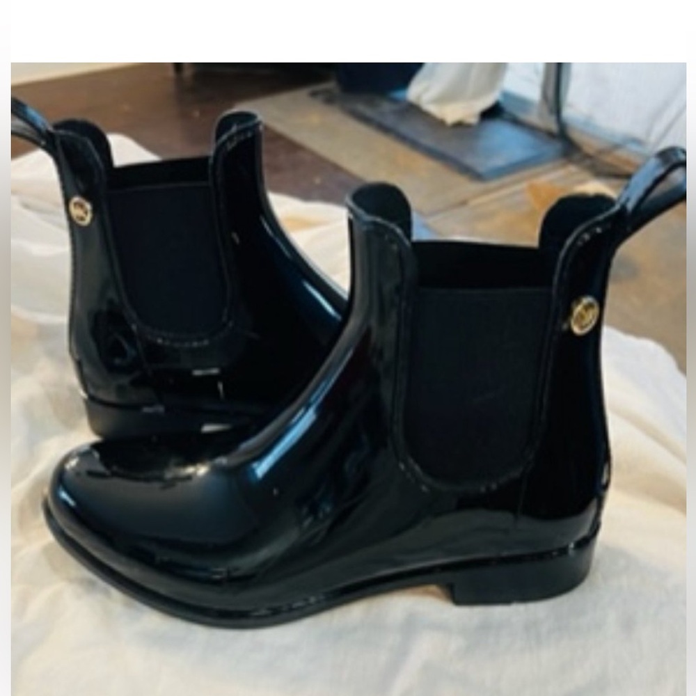 Michael Kors Rainboots
